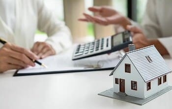 Банк ДОМ.РФ начал прием заявок по «сельской ипотеке» со специальной ставкой